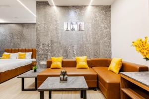 hotel imperial stayz sector 51