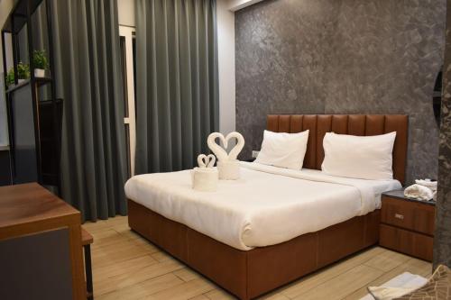 hotel imperial stayz sector 51