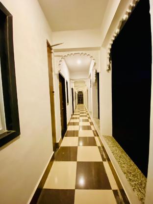 the hinglajgarh resort