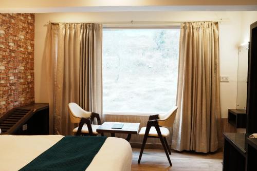 Hotel Sainison Manali,,3 star