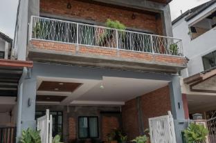 bricks guesthouse