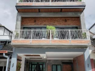 bricks guesthouse