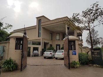 dreamanor blissful stay