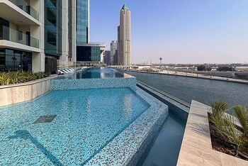 Sophisticated Studio Escape Luxury Design,,3 star