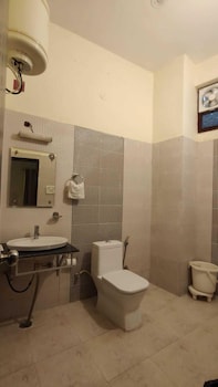 holiday highlight by golden castle hotel