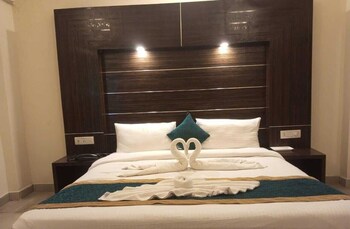 holiday highlight by golden castle hotel