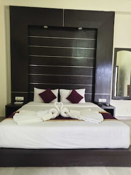 holiday highlight by golden castle hotel