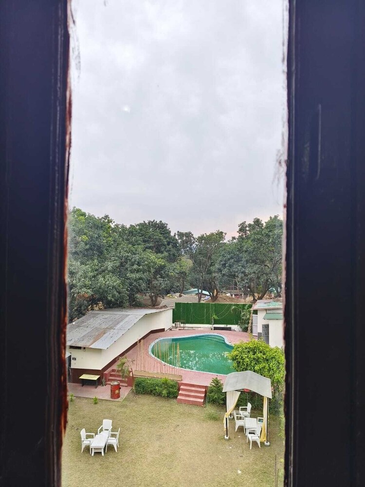 holiday highlight by golden castle hotel