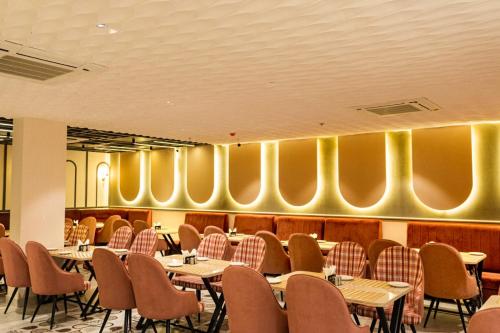 Hotel Hrishikesh High,,2 star