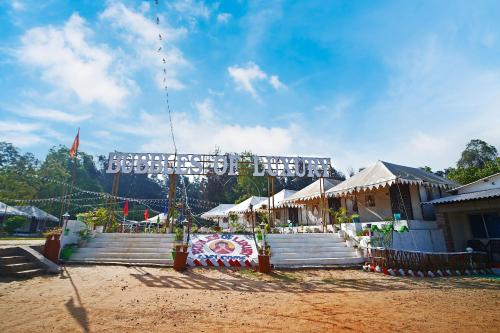 Bubbles Of Luxury,,1 star