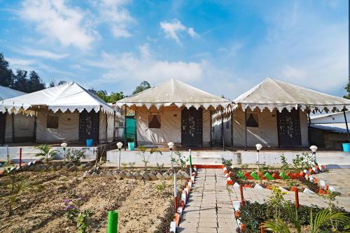 Bubbles Of Luxury,,1 star