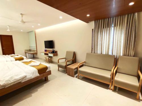 The Paradise Kingdom,,3 star