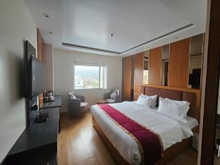 hotel elara