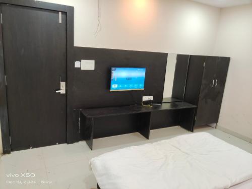 Hotel Rukmani Palace,,2 star