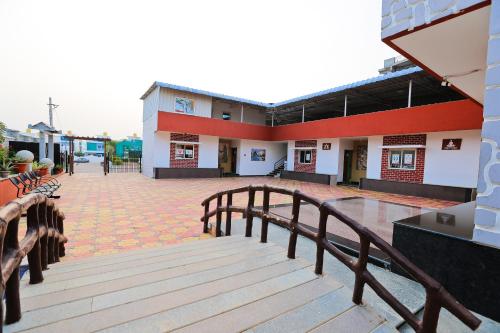 Exotic Retreat,,2 star