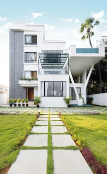 the serene shores luxury private villa