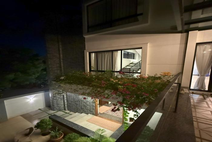 the serene shores luxury private villa