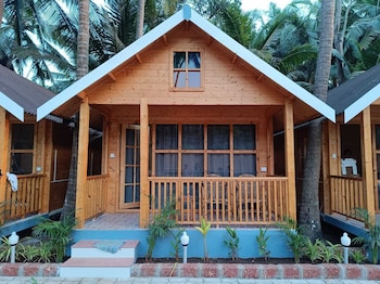 sand tent beach resort patnem