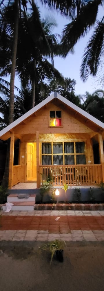 sand tent beach resort patnem