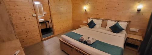 sand tent beach resort patnem