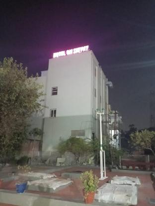 hotel om shivay