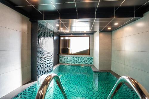 perfectstayz mokshada suites