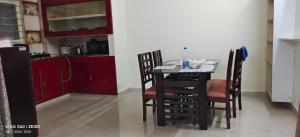 crozy corner 2bhk near aig andus embassy
