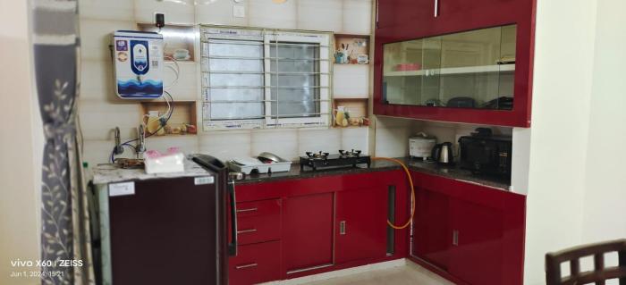 crozy corner 2bhk near aig andus embassy