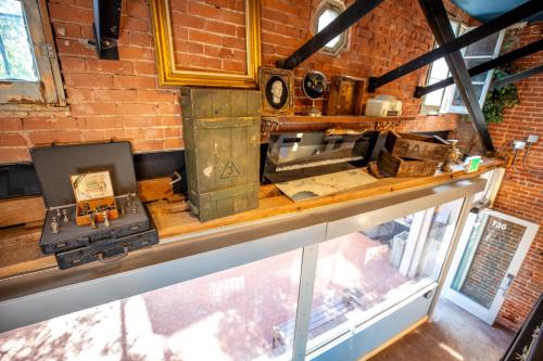 social stays first hostel on state street