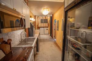 social stays first hostel on state street