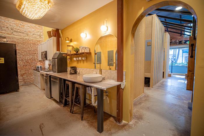 social stays first hostel on state street