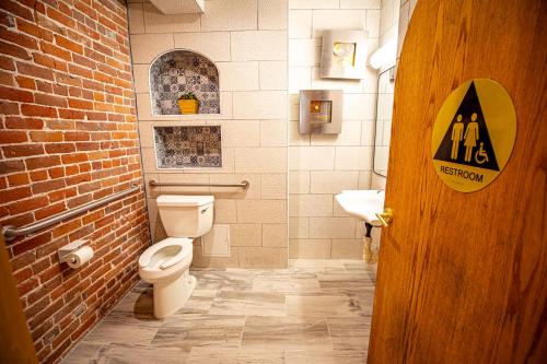 social stays first hostel on state street