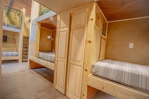 social stays first hostel on state street