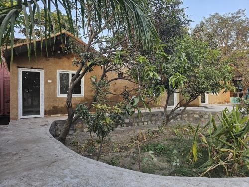 the ashok vatika farms and stay