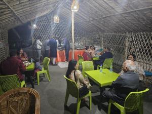 the ashok vatika farms and stay