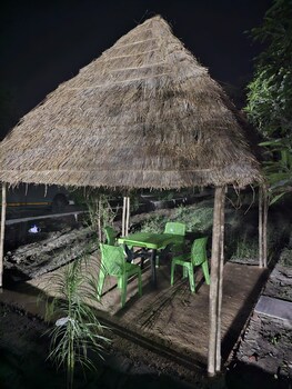 the ashok vatika farms and stay