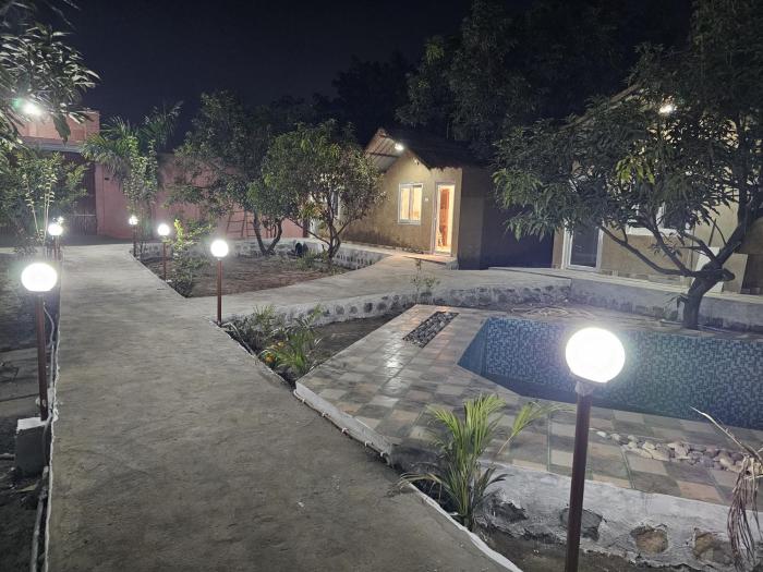 the ashok vatika farms and stay