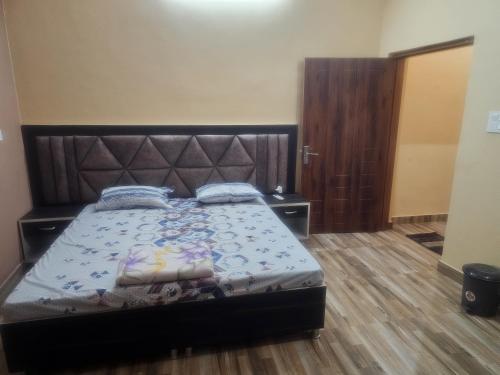 the ashok vatika farms and stay