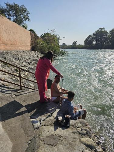 the ashok vatika farms and stay