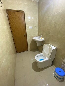 tranquil stay mountain view 2bhk flat