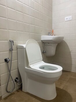 tranquil stay mountain view 2bhk flat