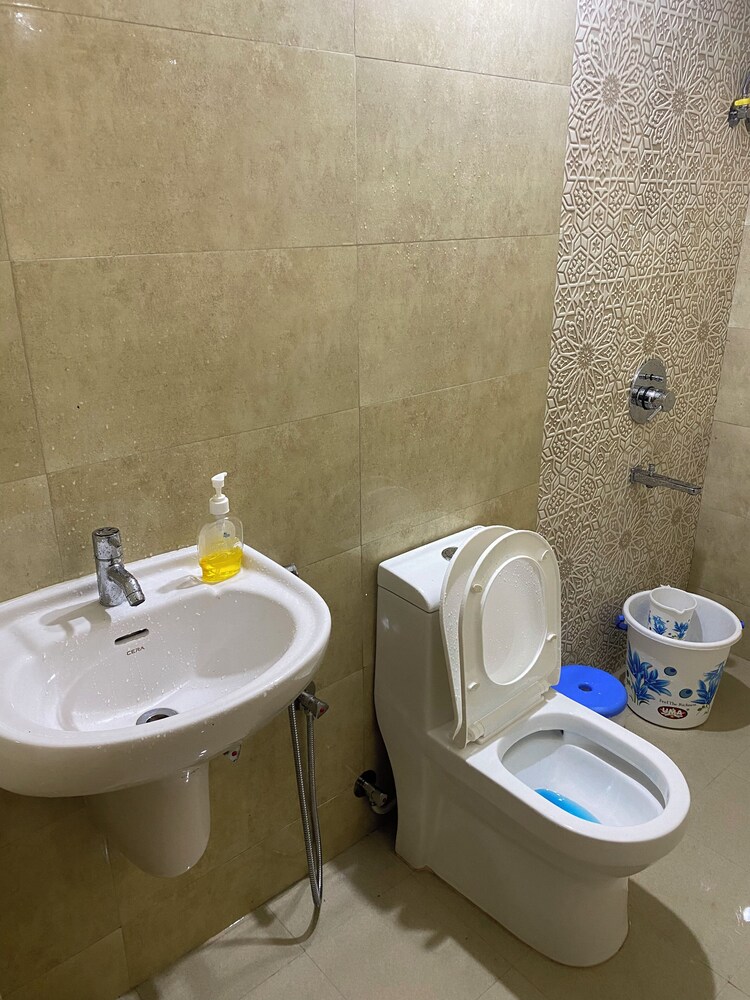 tranquil stay mountain view 2bhk flat