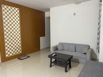 tranquil stay mountain view 2bhk flat