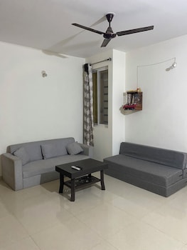 tranquil stay mountain view 2bhk flat