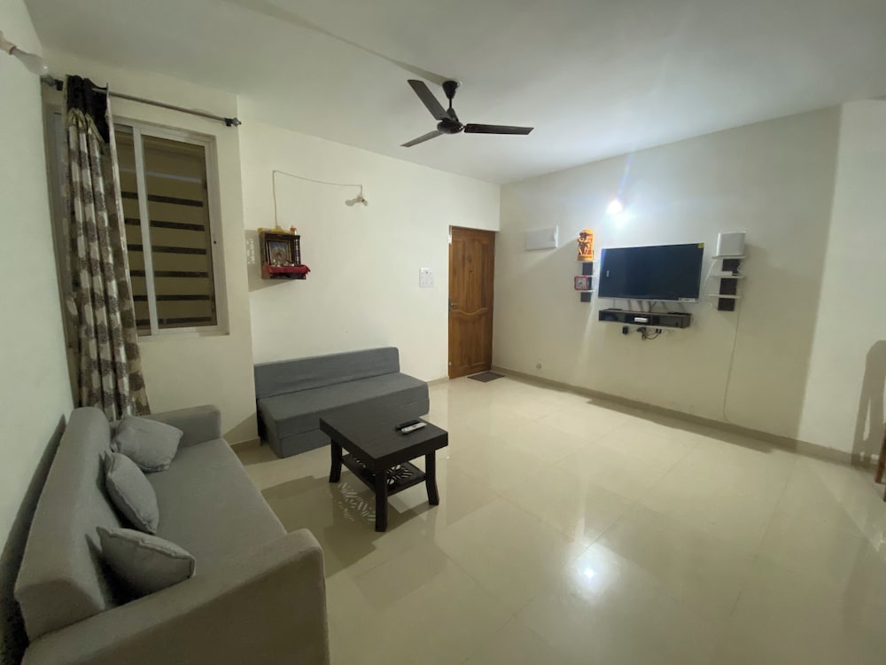tranquil stay mountain view 2bhk flat