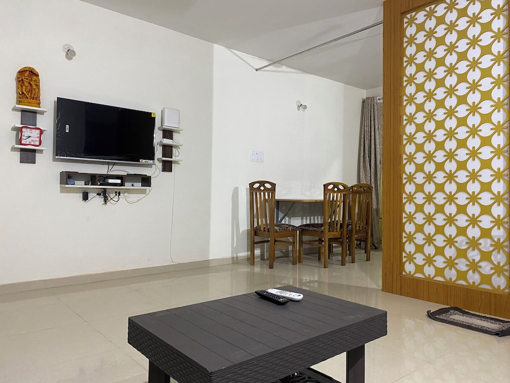 tranquil stay mountain view 2bhk flat