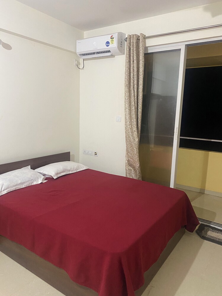 tranquil stay mountain view 2bhk flat