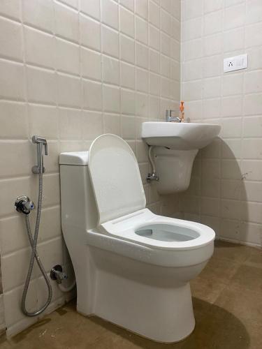 tranquil stay mountain view 2bhk flat