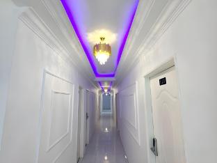grand luxury hotel