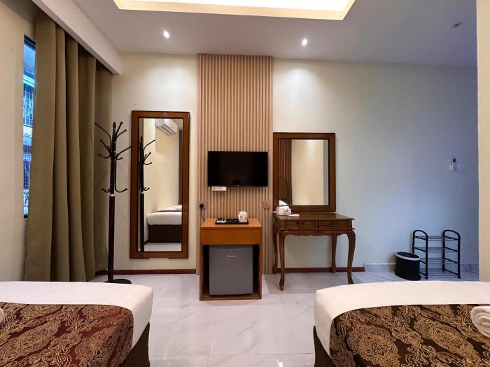 grand luxury hotel